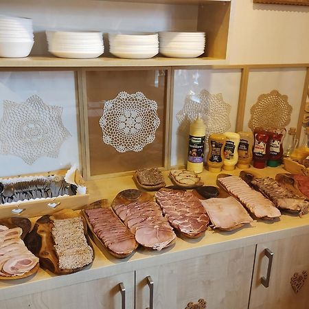 "U Skowronkow" Bed & Breakfast Bukowina Tatrzanska Bagian luar foto